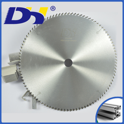 如何才是使用鋁材鋸片的角度？