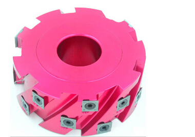 四面刨——使用時候要小心！