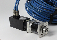 讓伺服電機振動減弱，滿足要求，這樣做