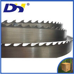 老師傅們修木工帶鋸條，更輕松